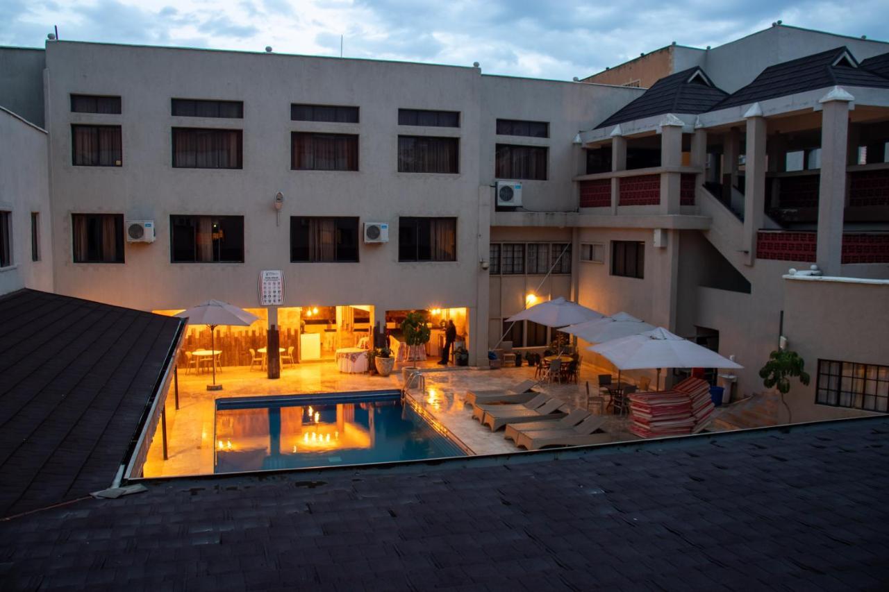 Hotel Waterbuck Nakuru Esterno foto