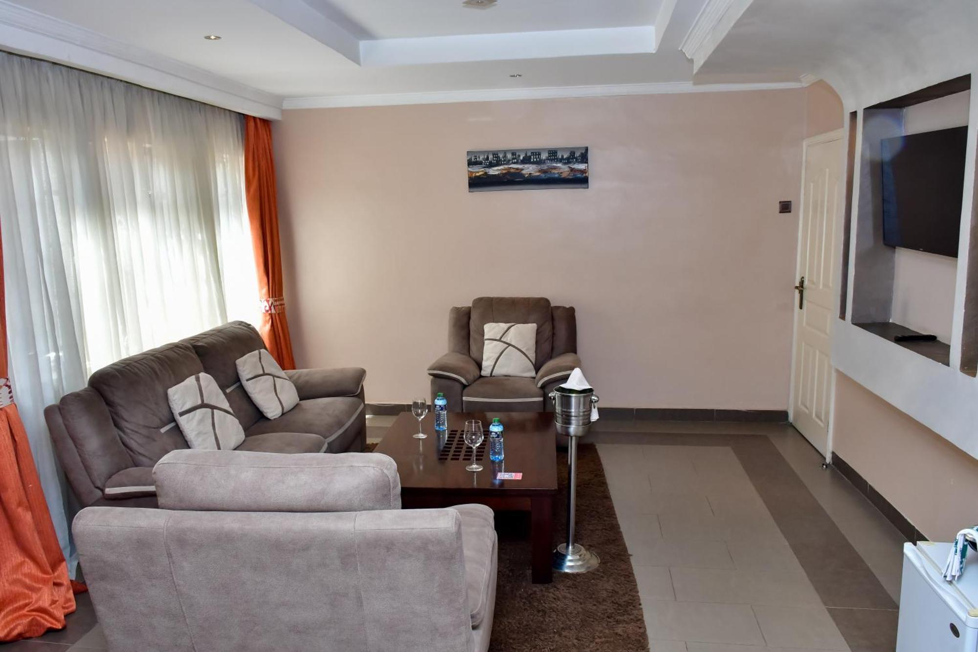 Hotel Waterbuck Nakuru Esterno foto